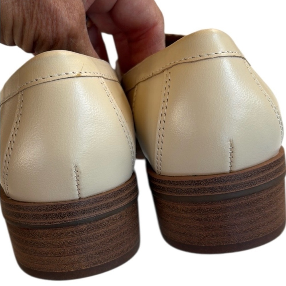 Like New Lucky Brand Leather Floriss
Loafers Cream Size 7 - Picture 8 of 9